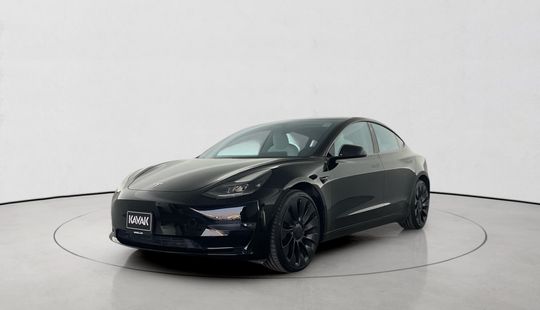 Tesla • Model 3