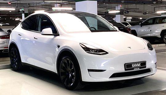 Tesla • Model Y