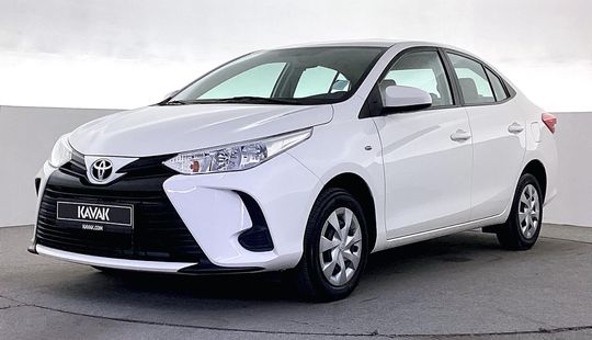 Toyota Yaris SE / E-2022