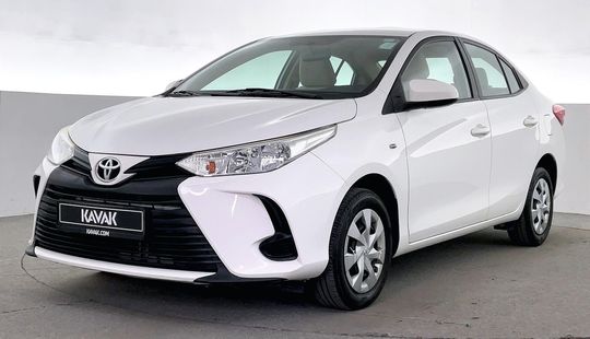 Toyota Yaris SE / E-2022