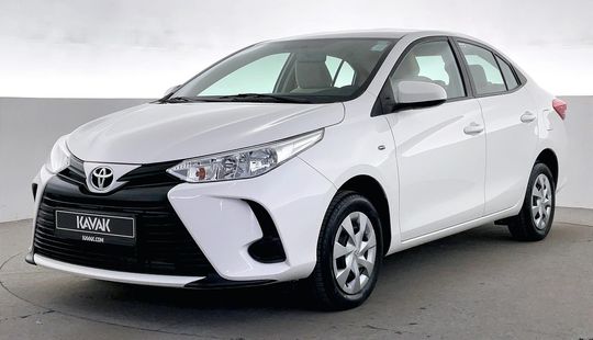 Toyota Yaris SE / E-2022