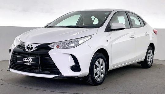 Toyota Yaris SE / E-2022