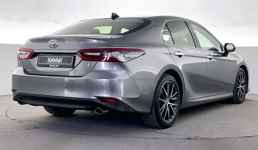 Toyota Camry SE+ Sedan 2022