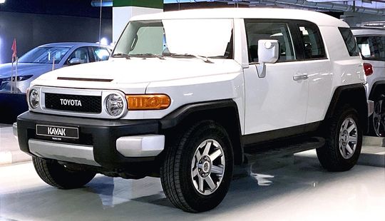 Toyota • FJ Cruiser