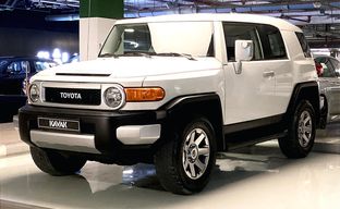 Toyota • FJ Cruiser