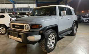 Toyota • FJ Cruiser