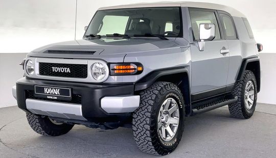 Toyota • FJ Cruiser
