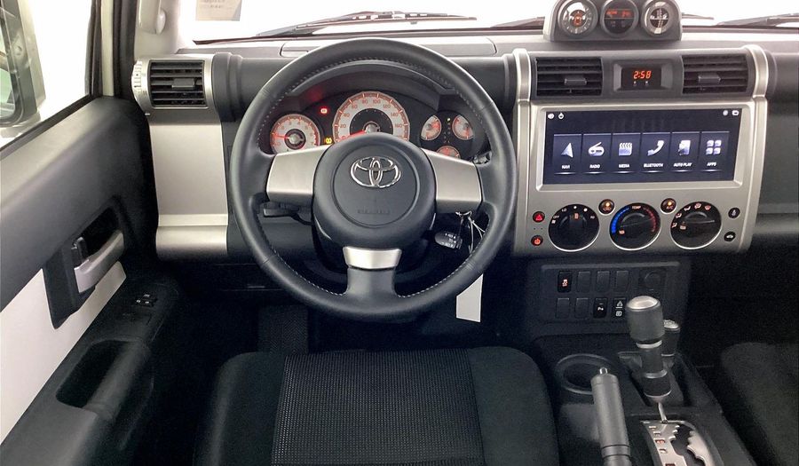 Toyota Fj Cruiser GXR Suv 2022