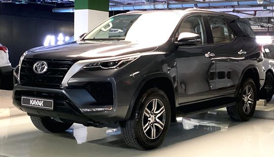 Toyota • Fortuner