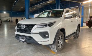 Toyota • Fortuner