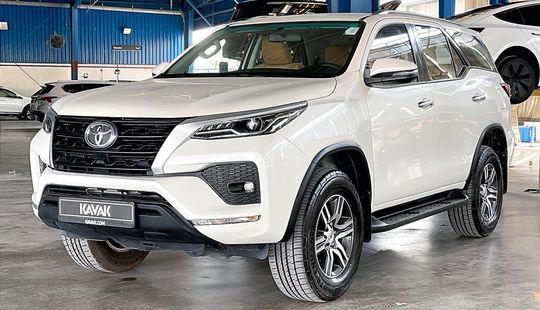 Toyota • Fortuner