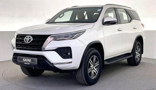 Toyota • Fortuner