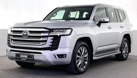 Toyota • Land Cruiser