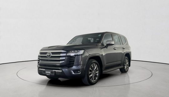 Toyota • Land Cruiser