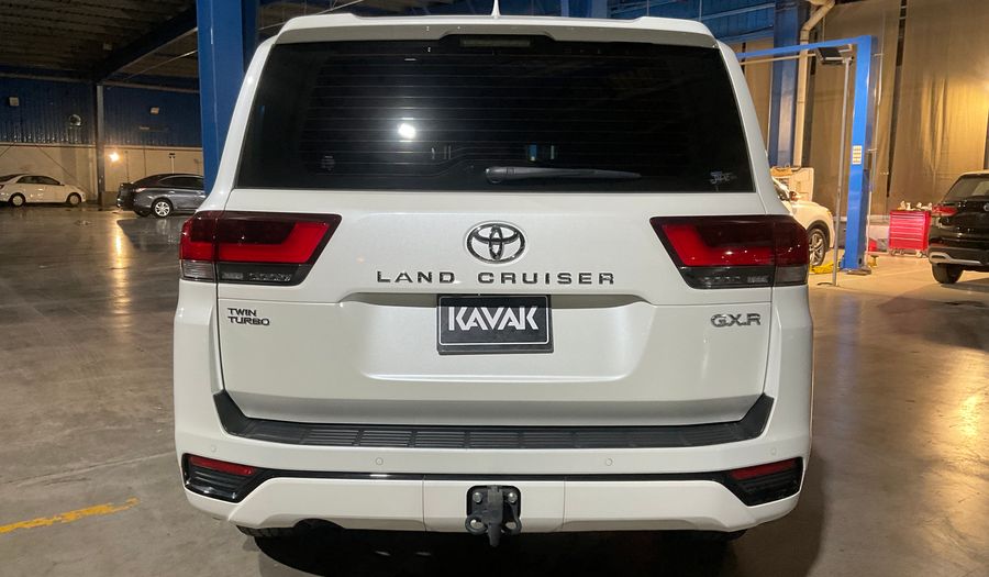 Toyota Land Cruiser GXR Suv 2022