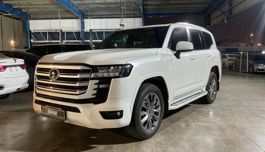 Toyota • Land Cruiser