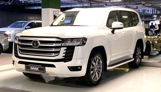 Toyota • Land Cruiser