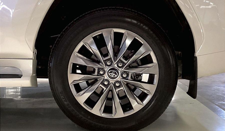 Toyota Land Cruiser GXR Suv 2022