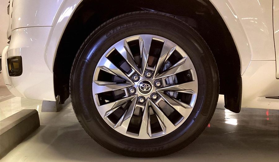 Toyota Land Cruiser GXR Suv 2022