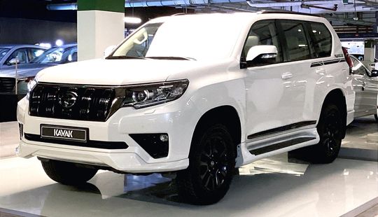 Toyota • Land Cruiser Prado