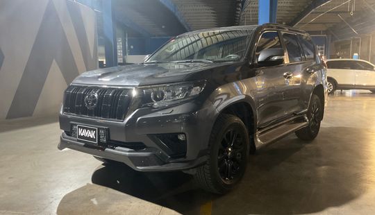Toyota • Land Cruiser Prado