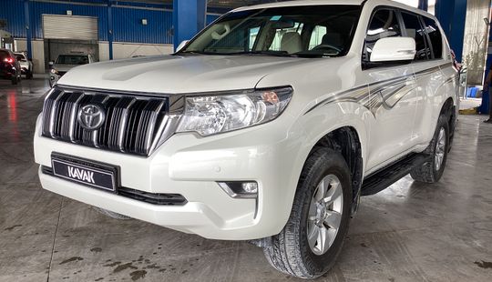 Toyota • Land Cruiser Prado
