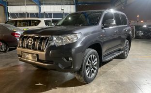 Toyota • Land Cruiser Prado
