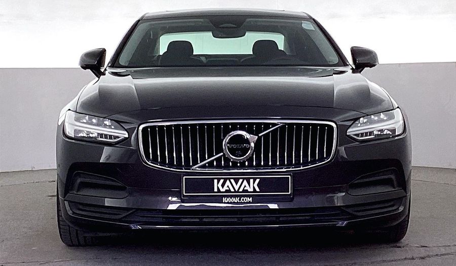 Volvo S90 B5 MOMENTUM Sedan 2022