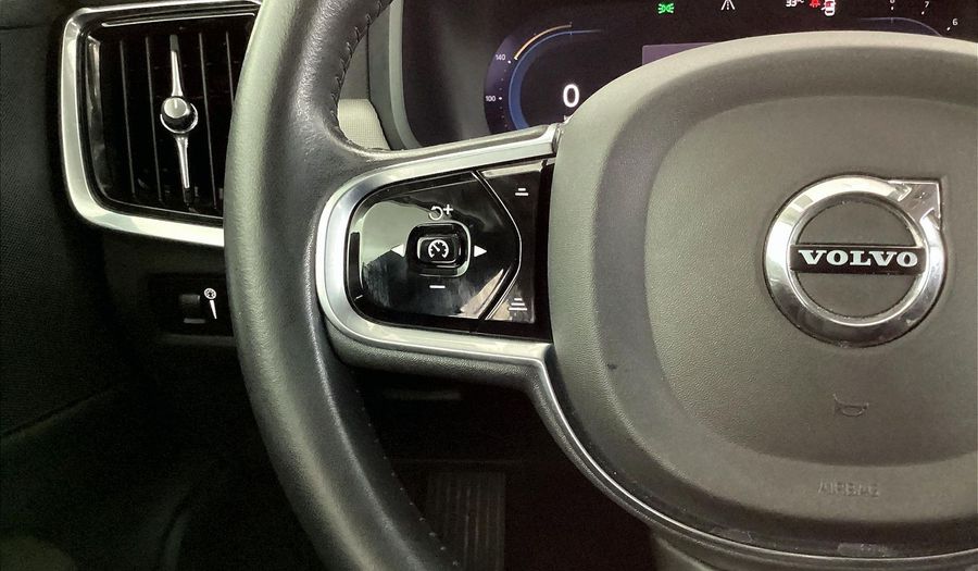 Volvo S90 B5 MOMENTUM Sedan 2022