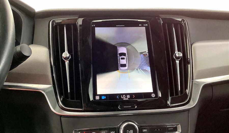 Volvo S90 B5 MOMENTUM Sedan 2022