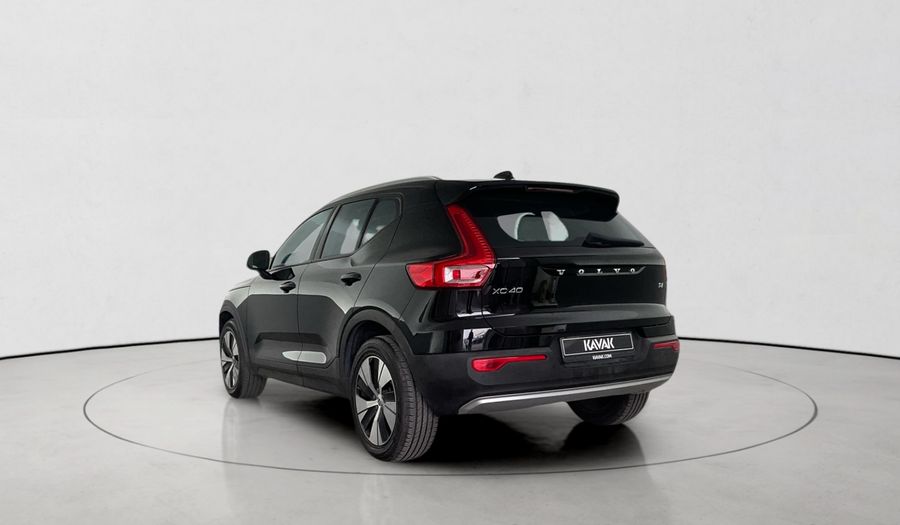 Volvo Xc40 2.0 T4 MOMENTUM AUTO Suv 2022
