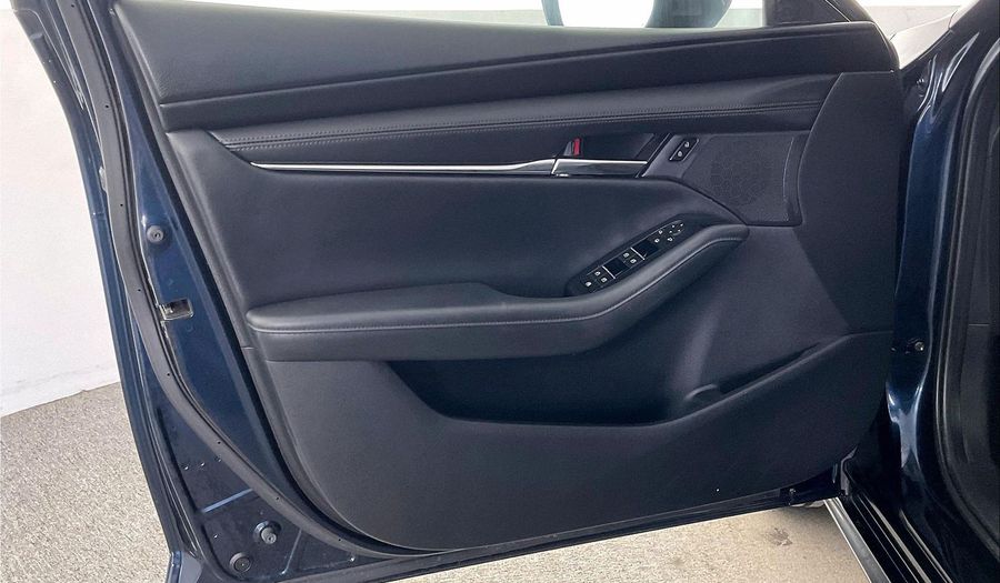 Mazda 3 2.0 EVOLVE AUTO Sedan 2023