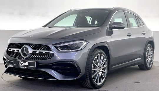 Mercedes Benz • GLA 200