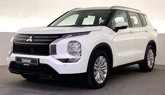 Mitsubishi • Outlander