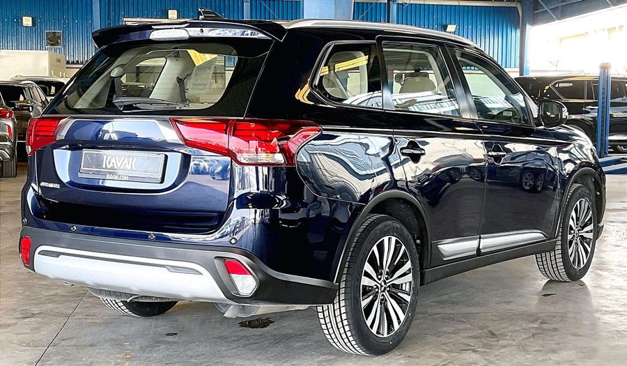 Mitsubishi Outlander 2.5 GLX AUTO 4WD 7SEAT ML FABRIC SEATS Suv 2023