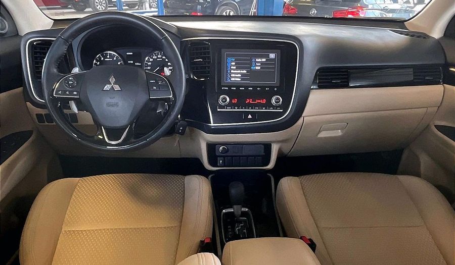 Mitsubishi Outlander 2.5 GLX AUTO 4WD 7SEAT ML FABRIC SEATS Suv 2023