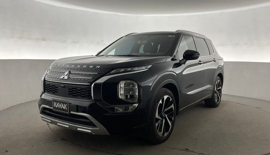 Mitsubishi • Outlander