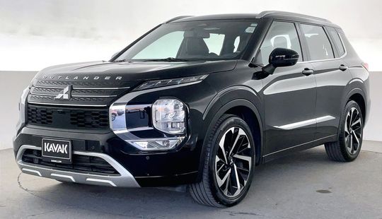 Mitsubishi • Outlander