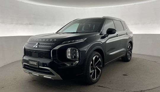 Mitsubishi • Outlander