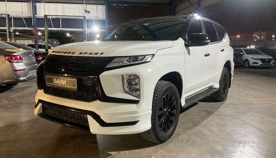 Mitsubishi • Montero Sport
