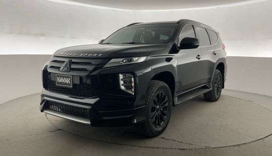 Mitsubishi • Montero Sport