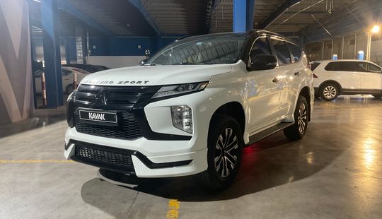 Mitsubishi • Montero Sport