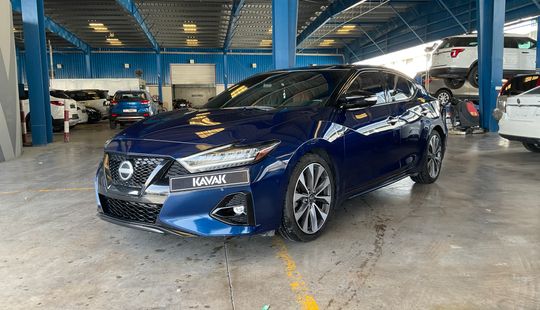 Nissan • Maxima