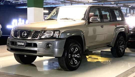 Nissan • Patrol Super Safari