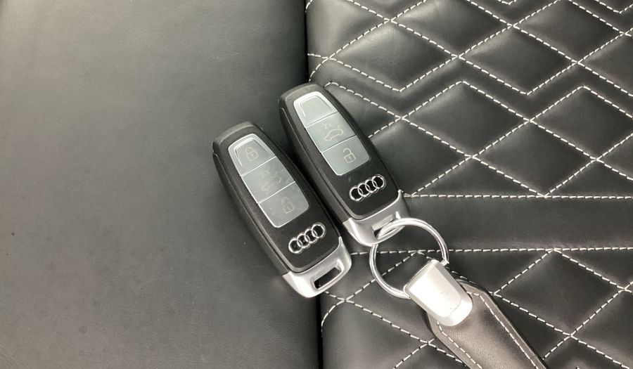 Audi A3 35 TFSI S-LINE Sedan 2023