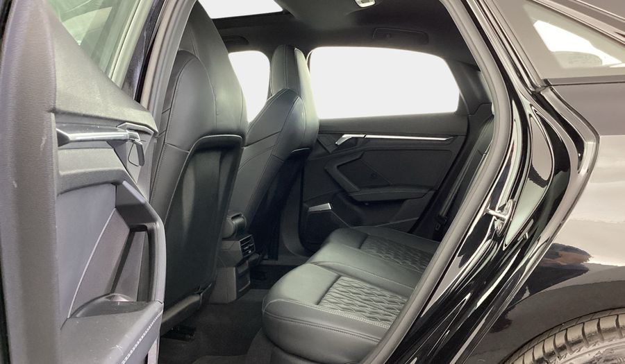 Audi A3 35 TFSI S-LINE Sedan 2023