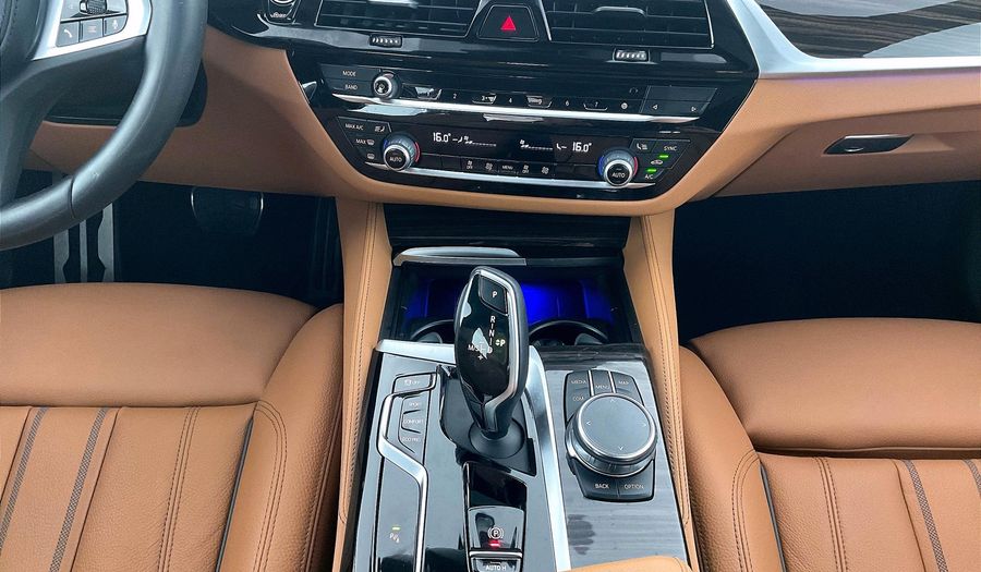 Bmw 520i M SPORT Sedan 2023