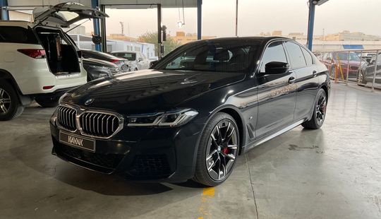 BMW • 540i