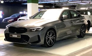 BMW • 330i