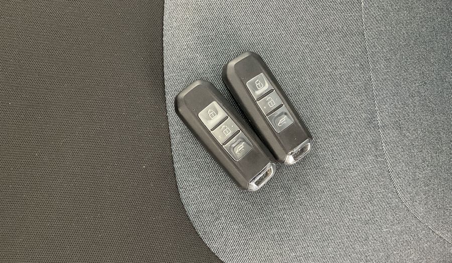 Chevrolet Captiva 1.5T CVT PREMIER 7 SEATS RVC SRF FWD Suv 2023